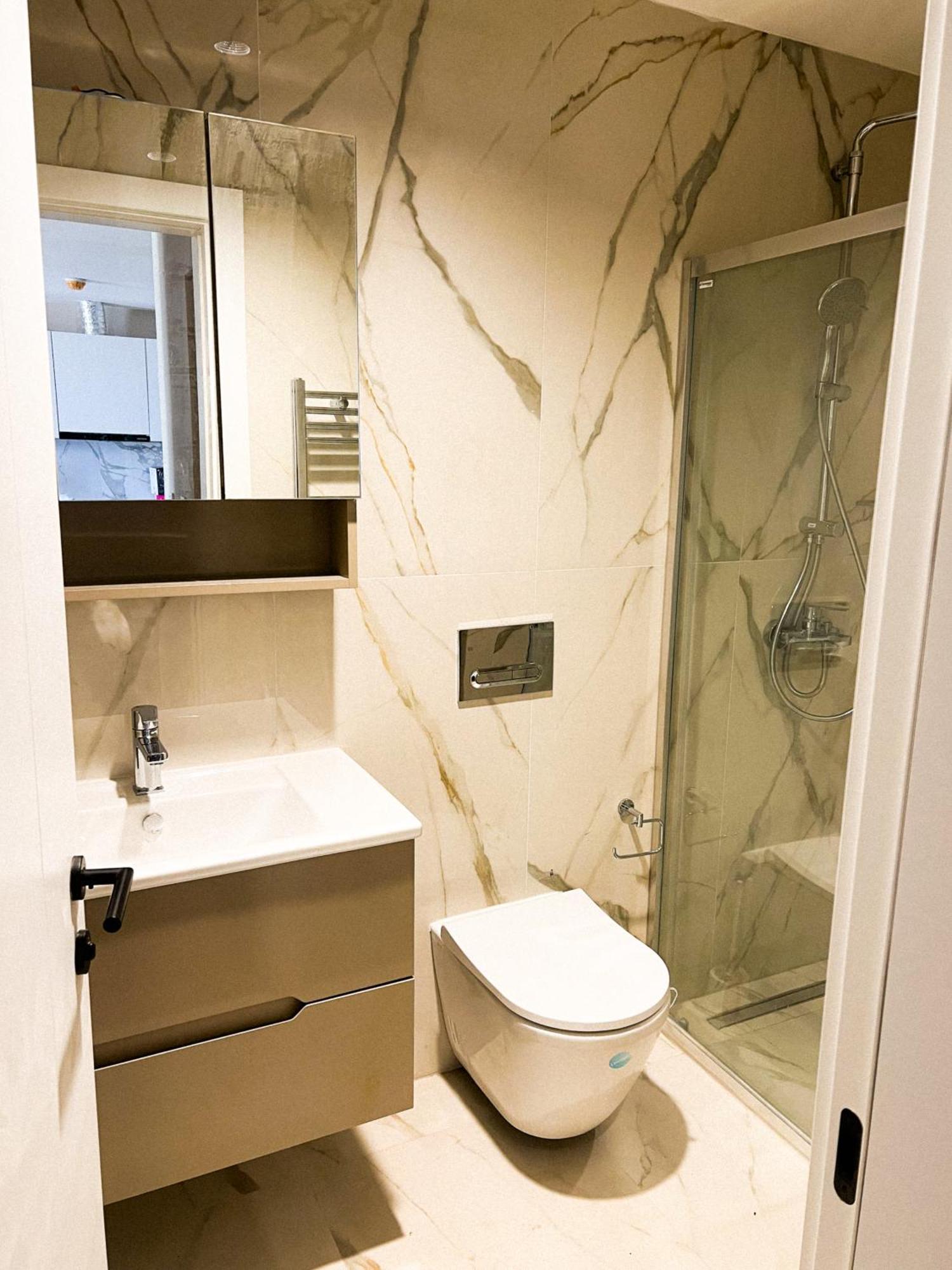 180° View Apartment In Diamond Building スコピエ エクステリア 写真