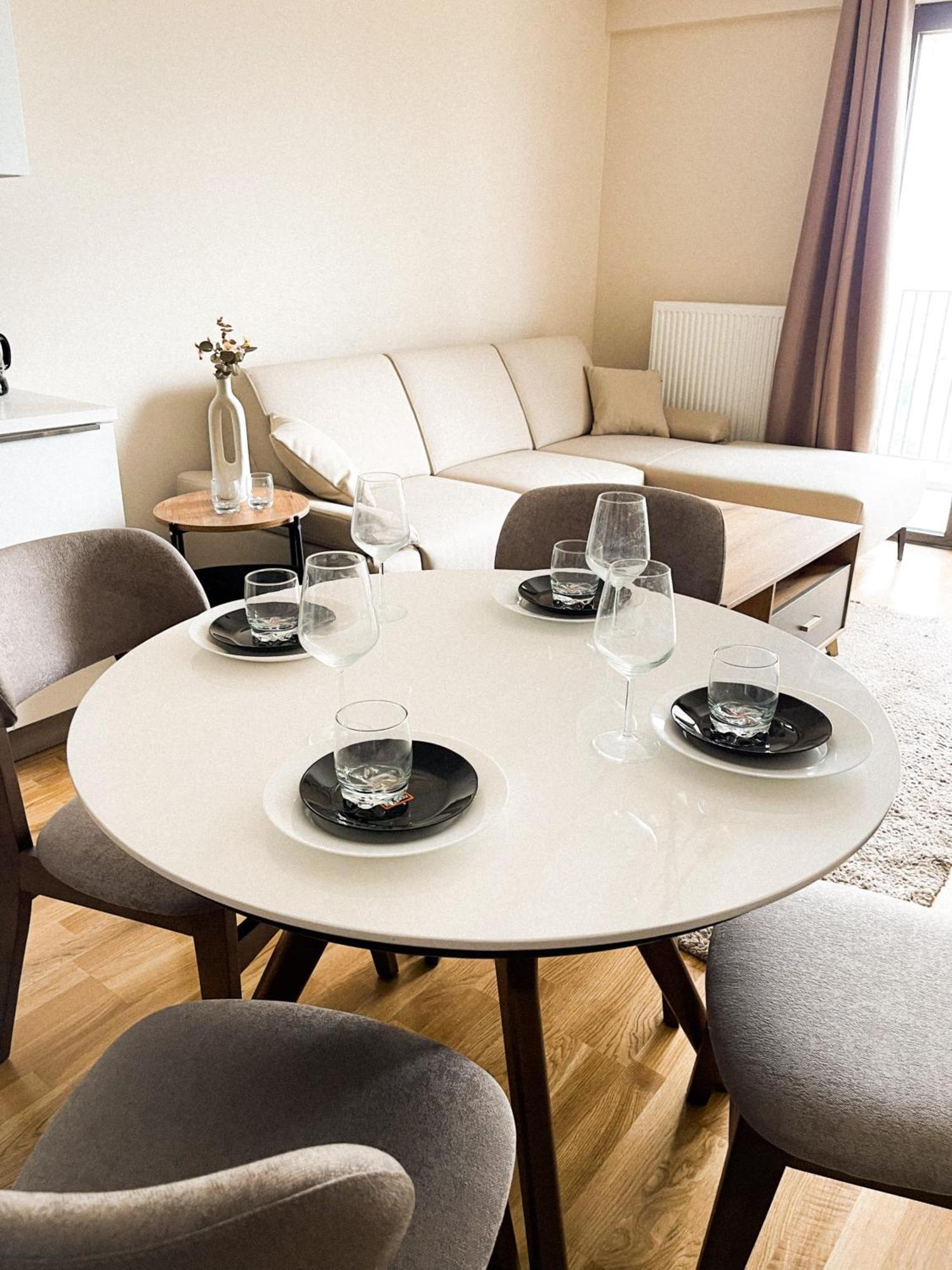 180° View Apartment In Diamond Building スコピエ エクステリア 写真