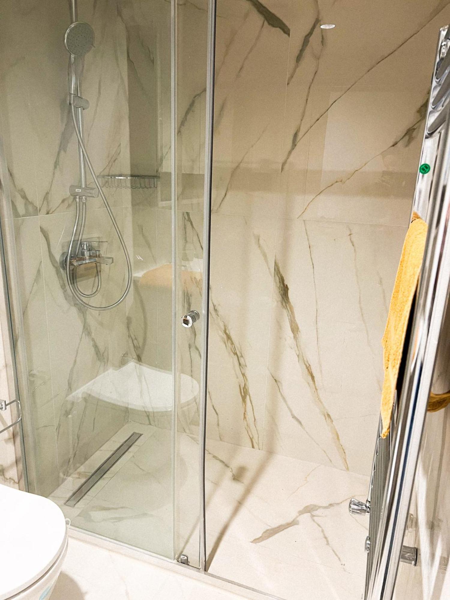 180° View Apartment In Diamond Building スコピエ エクステリア 写真
