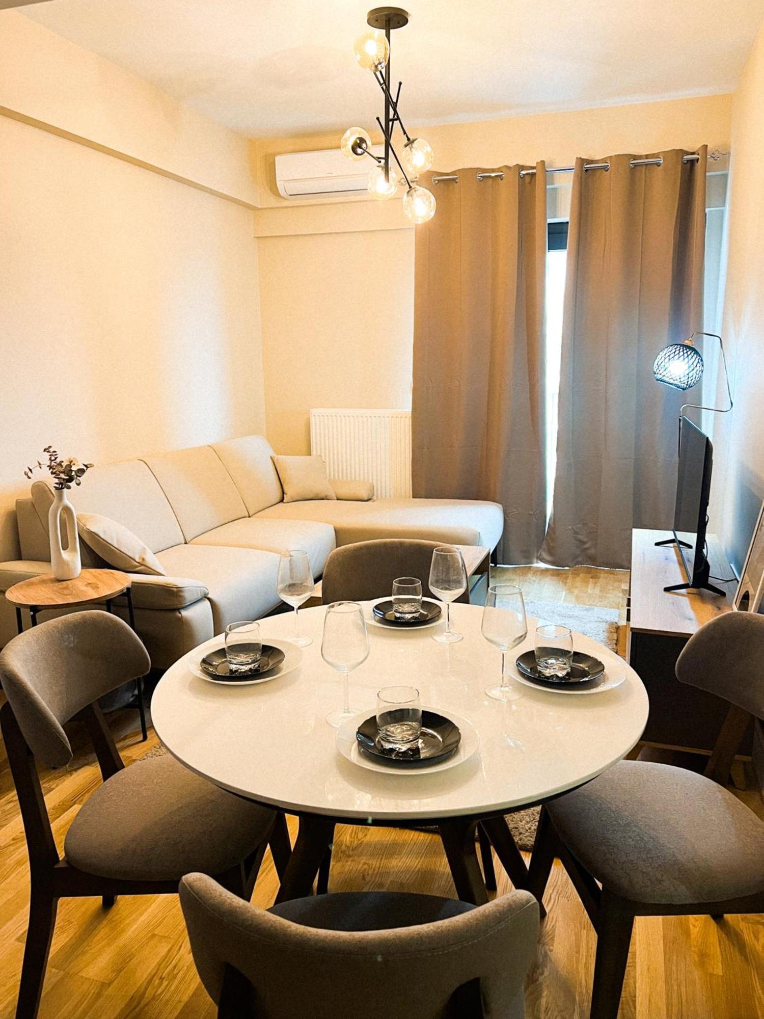 180° View Apartment In Diamond Building スコピエ エクステリア 写真