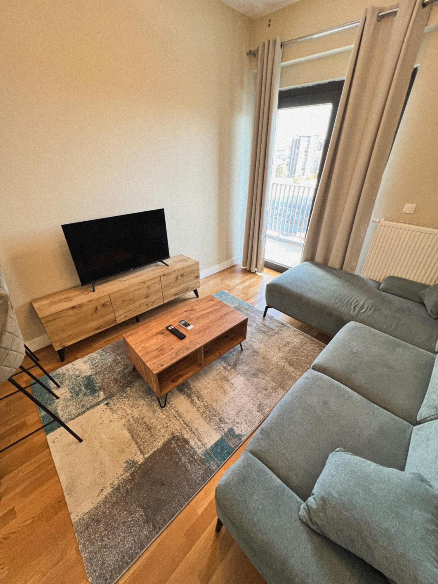 180° View Apartment In Diamond Building スコピエ エクステリア 写真