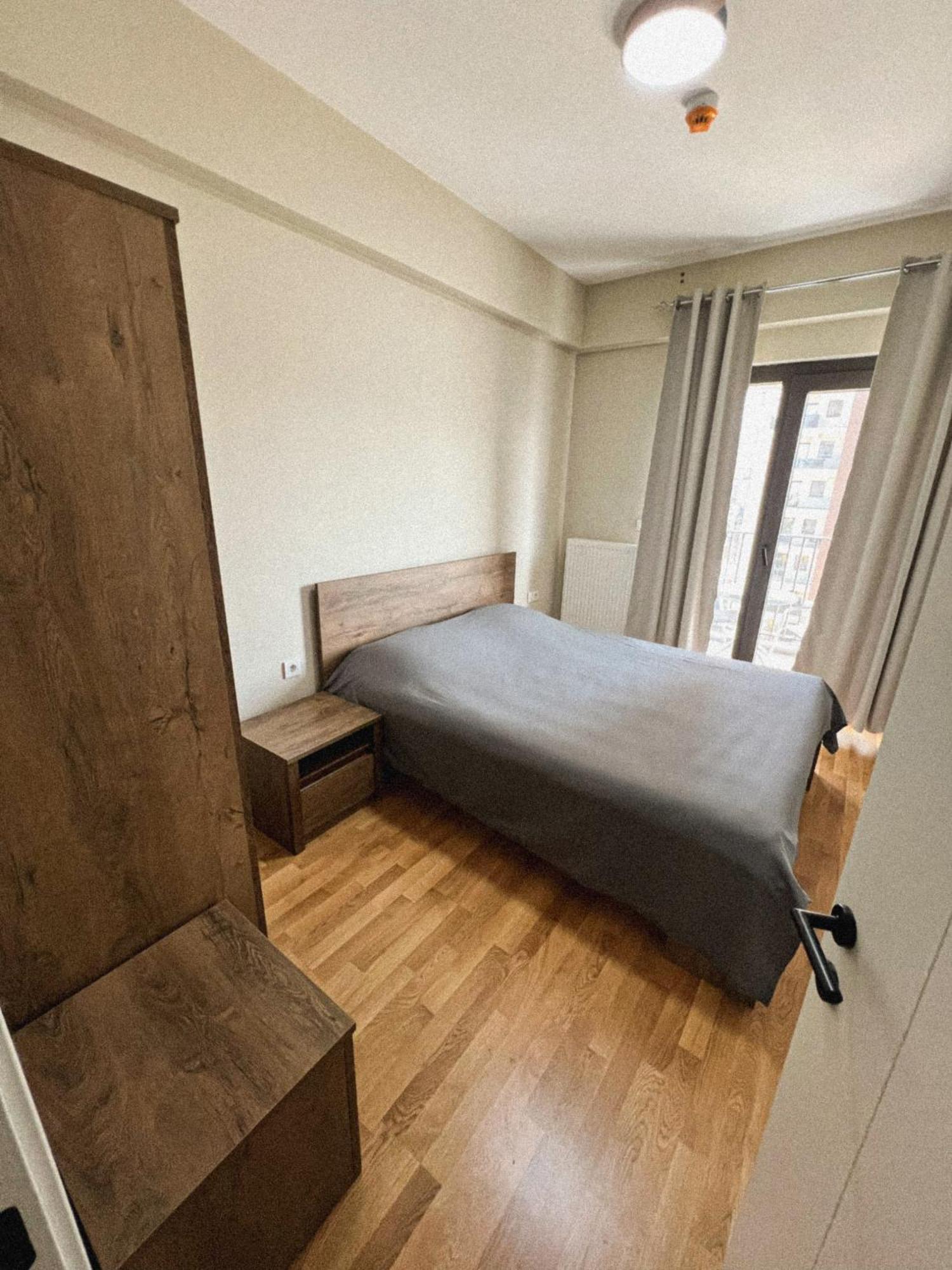 180° View Apartment In Diamond Building スコピエ エクステリア 写真